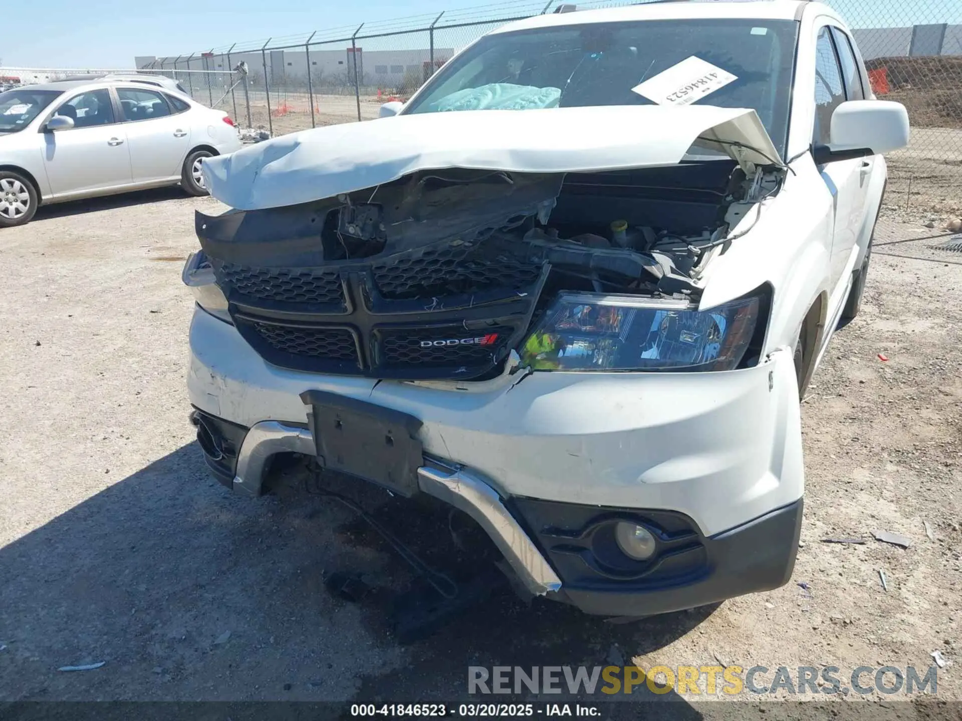 6 Photograph of a damaged car 3C4PDCGB1LT206205 DODGE JOURNEY 2020