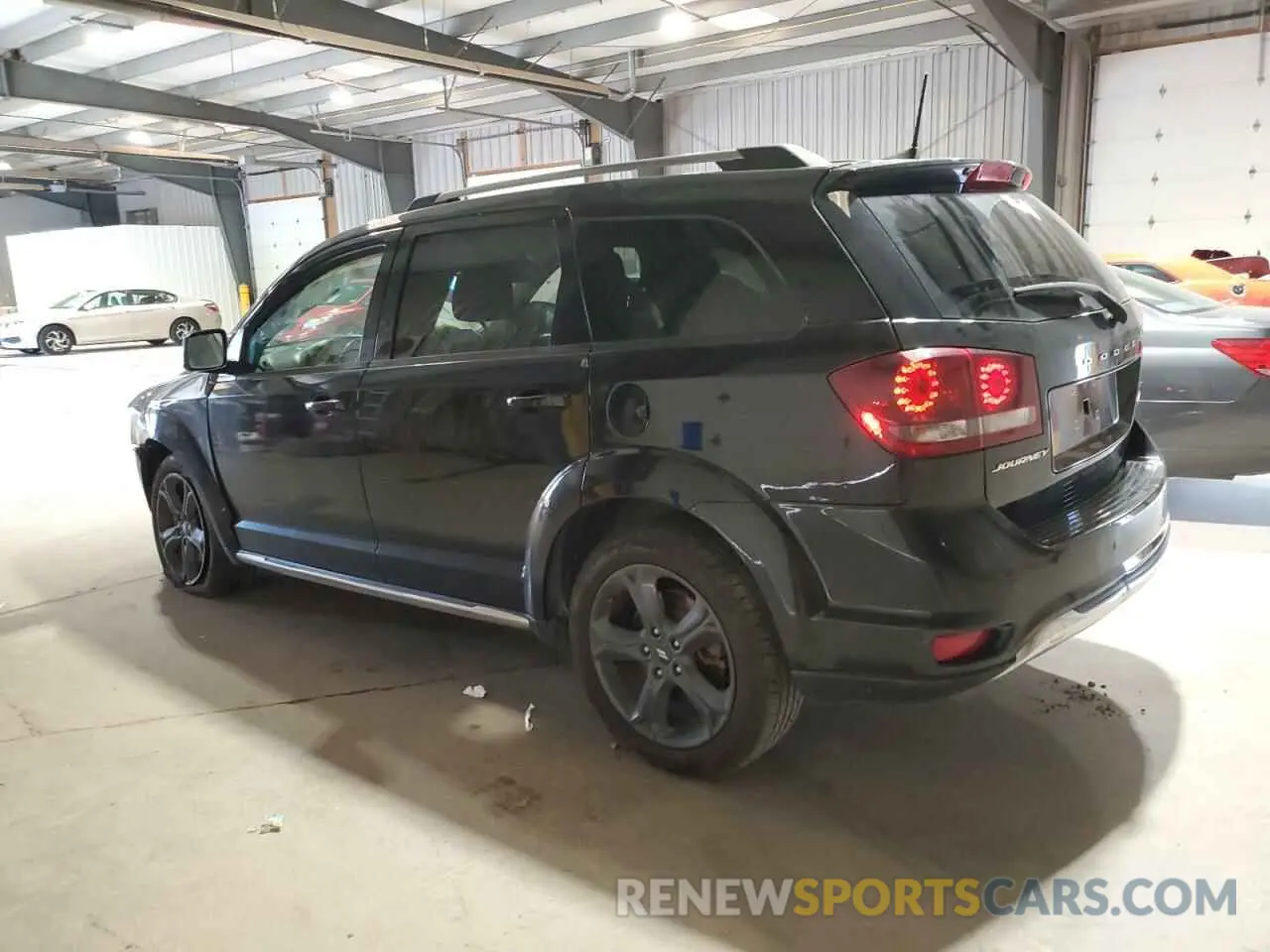 2 Photograph of a damaged car 3C4PDCGB1LT206639 DODGE JOURNEY 2020