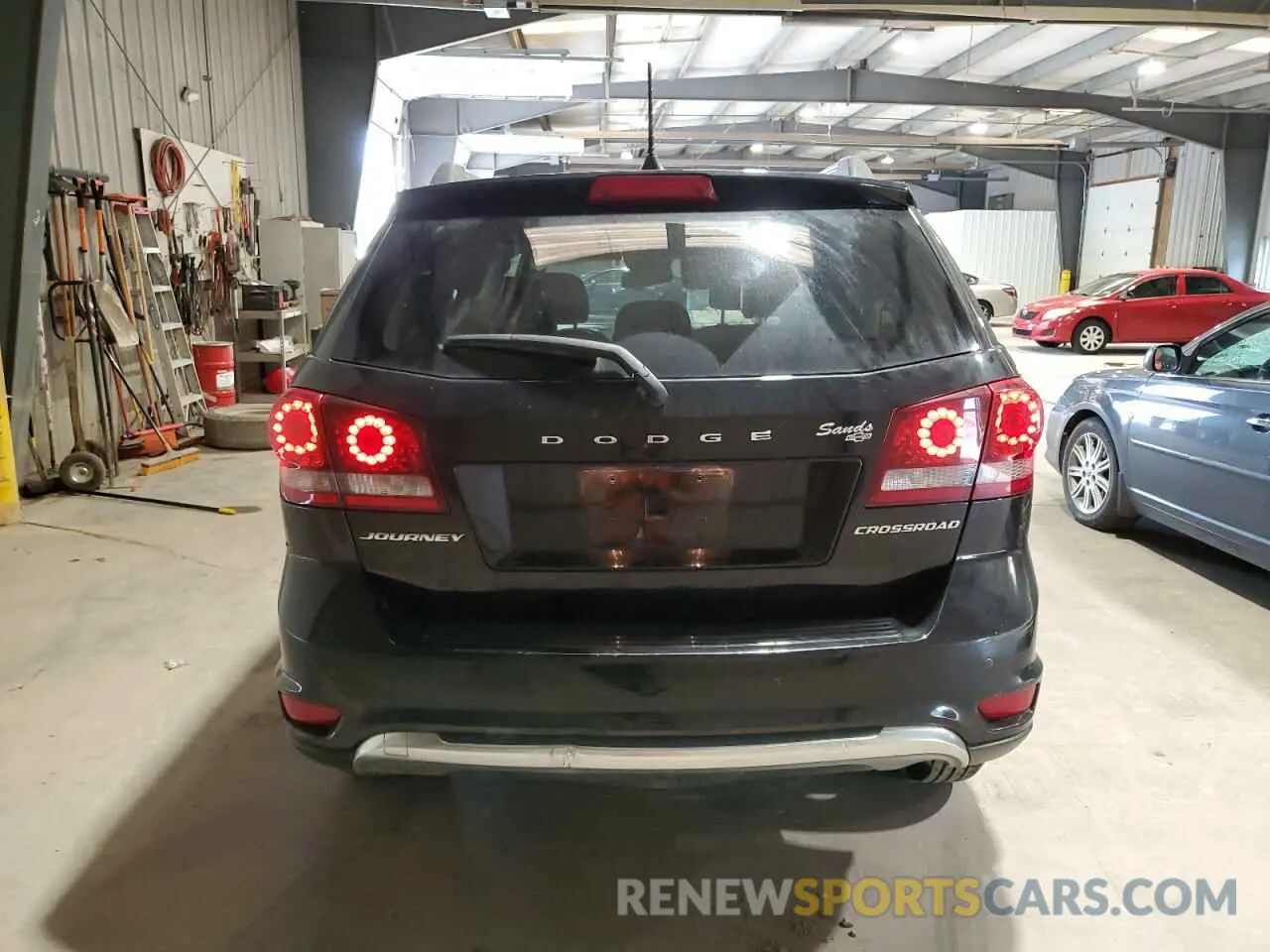6 Photograph of a damaged car 3C4PDCGB1LT206639 DODGE JOURNEY 2020