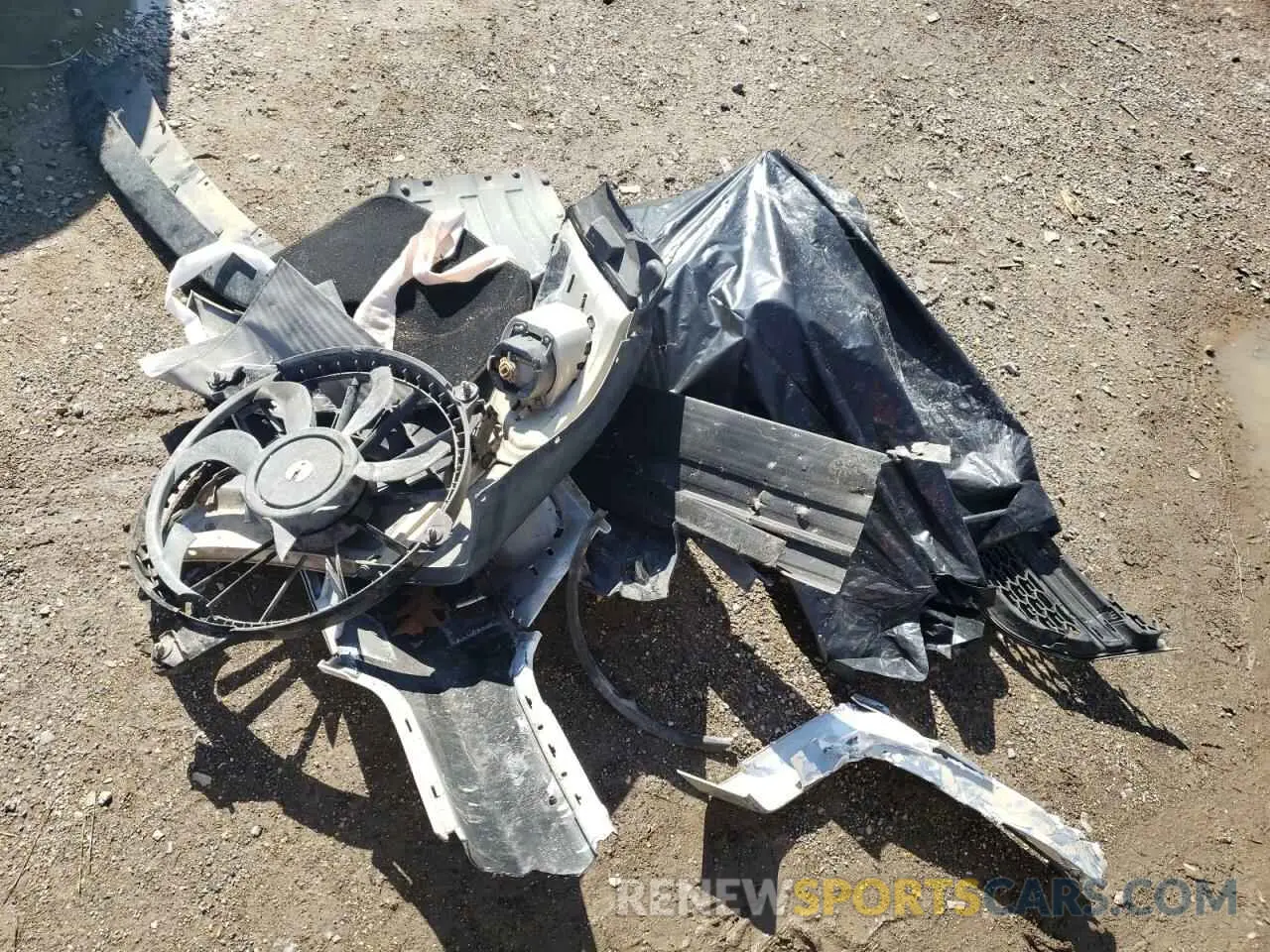 13 Photograph of a damaged car 3C4PDCGB1LT220170 DODGE JOURNEY 2020