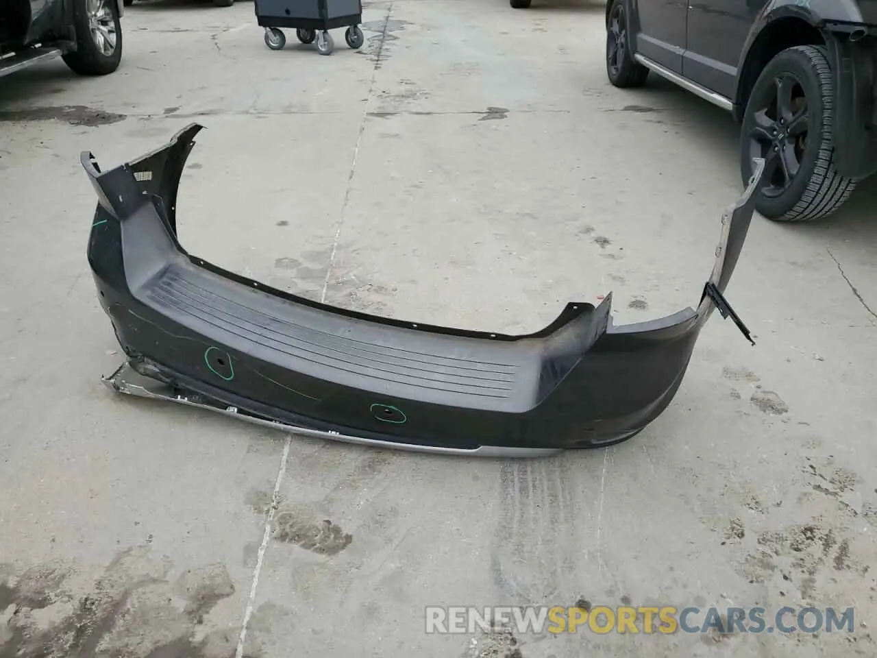 13 Photograph of a damaged car 3C4PDCGB1LT261348 DODGE JOURNEY 2020