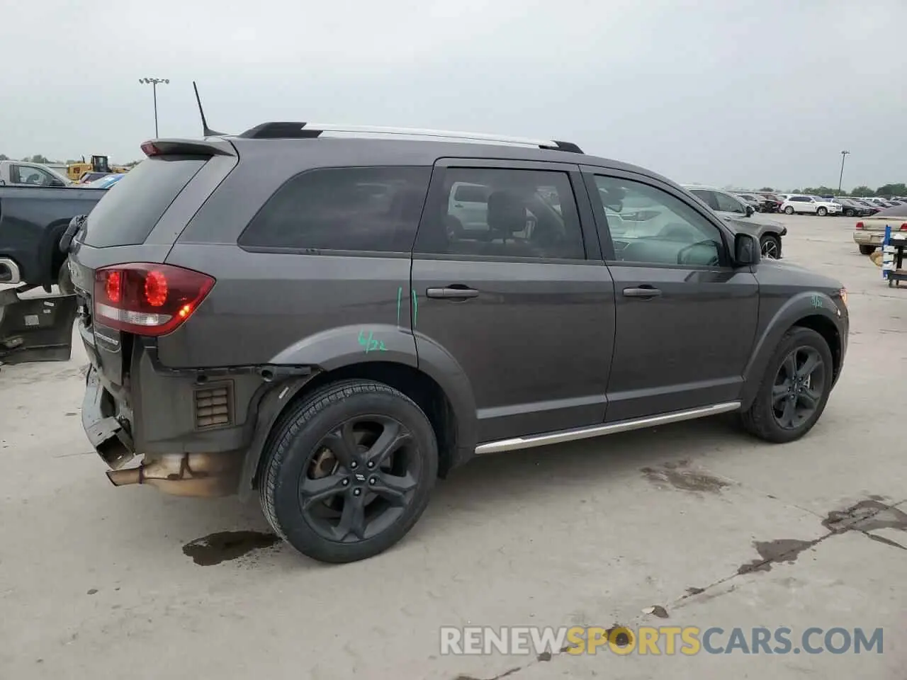 3 Photograph of a damaged car 3C4PDCGB1LT261348 DODGE JOURNEY 2020
