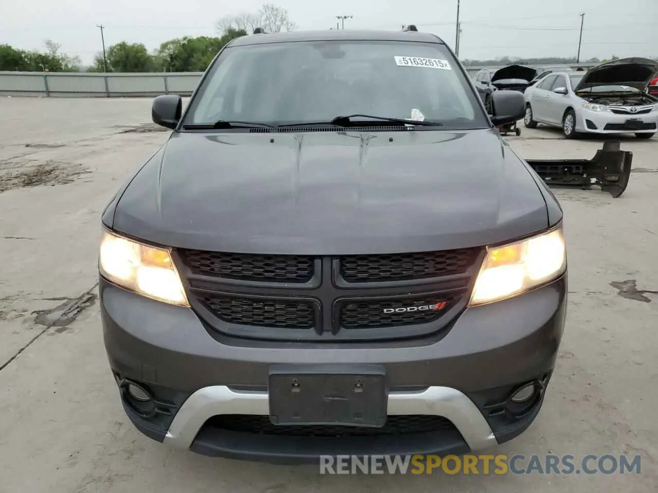 5 Photograph of a damaged car 3C4PDCGB1LT261348 DODGE JOURNEY 2020