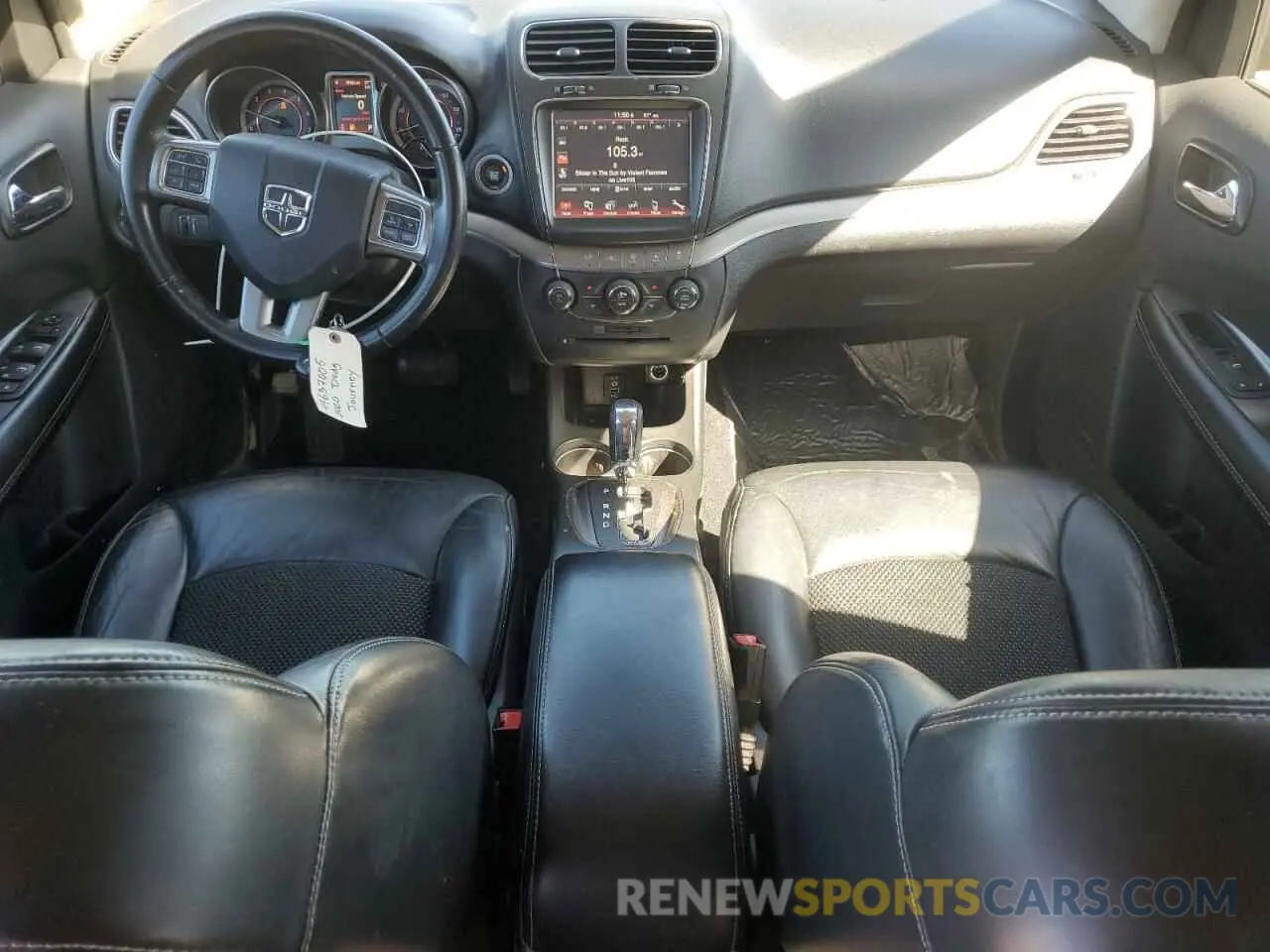 8 Photograph of a damaged car 3C4PDCGB1LT266615 DODGE JOURNEY 2020