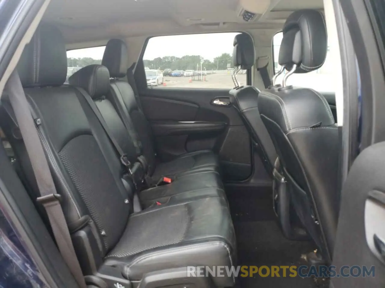 11 Photograph of a damaged car 3C4PDCGB1LT267537 DODGE JOURNEY 2020