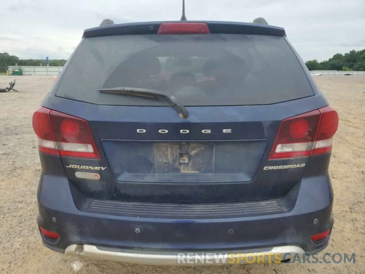 6 Photograph of a damaged car 3C4PDCGB1LT267537 DODGE JOURNEY 2020