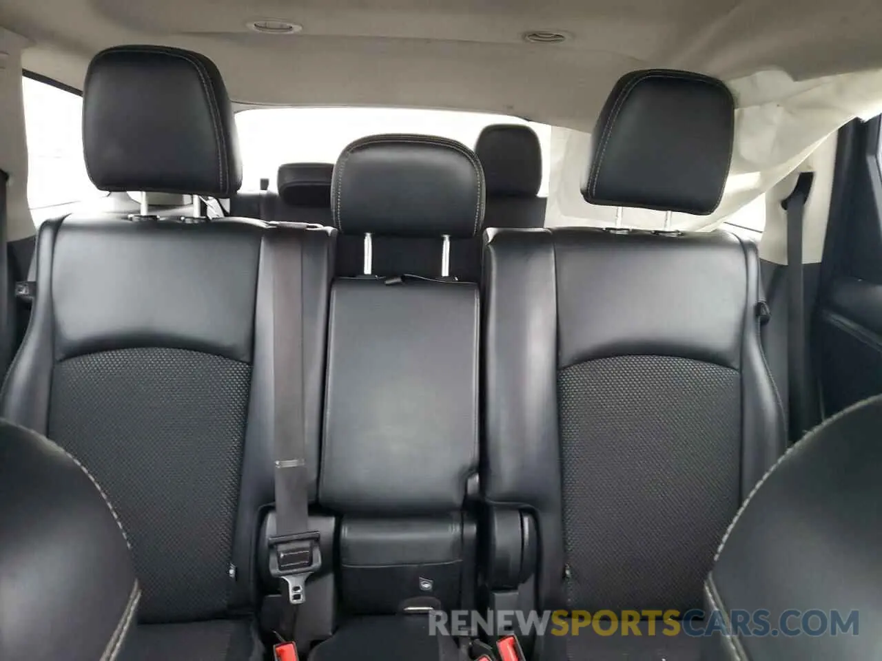 10 Photograph of a damaged car 3C4PDCGB1LT267831 DODGE JOURNEY 2020