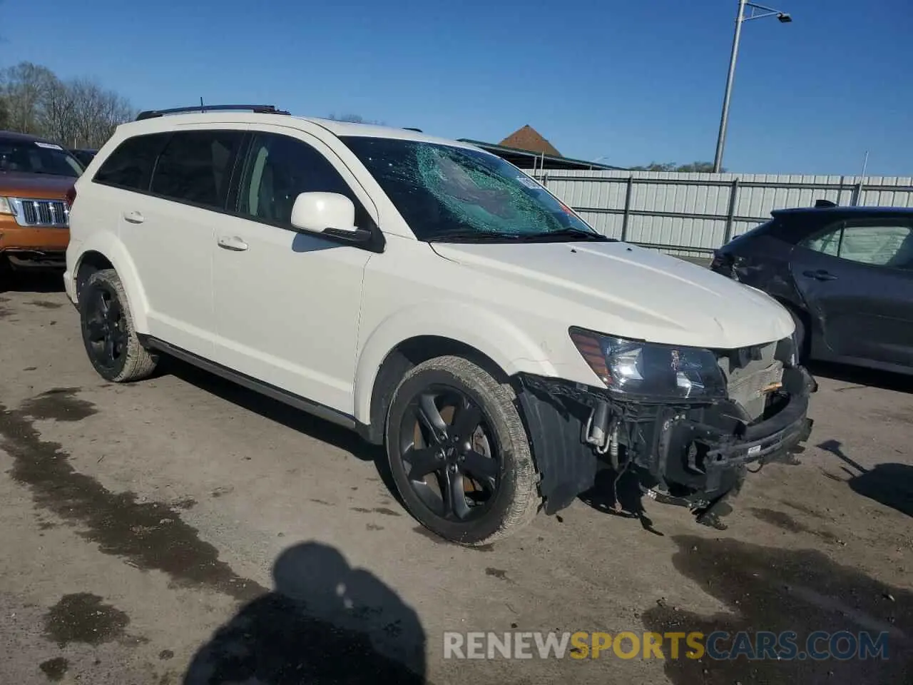 4 Photograph of a damaged car 3C4PDCGB2LT187891 DODGE JOURNEY 2020