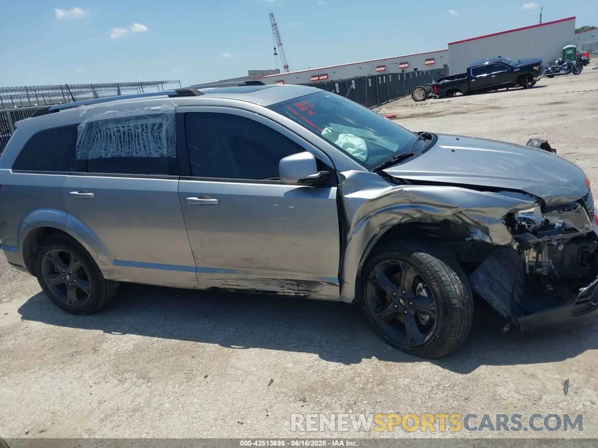 13 Photograph of a damaged car 3C4PDCGB2LT225474 DODGE JOURNEY 2020
