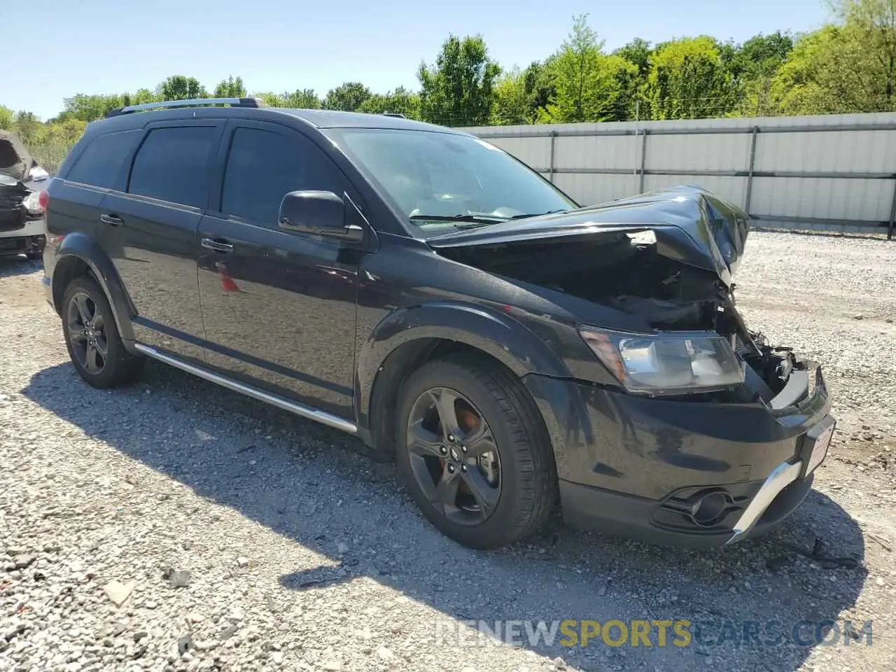 4 Photograph of a damaged car 3C4PDCGB3LT201460 DODGE JOURNEY 2020