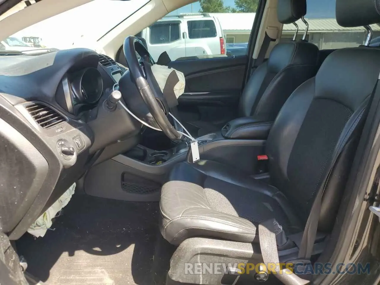 7 Photograph of a damaged car 3C4PDCGB3LT201460 DODGE JOURNEY 2020