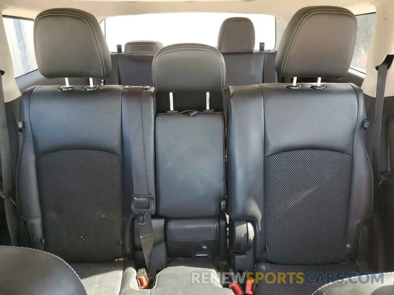 10 Photograph of a damaged car 3C4PDCGB3LT206853 DODGE JOURNEY 2020