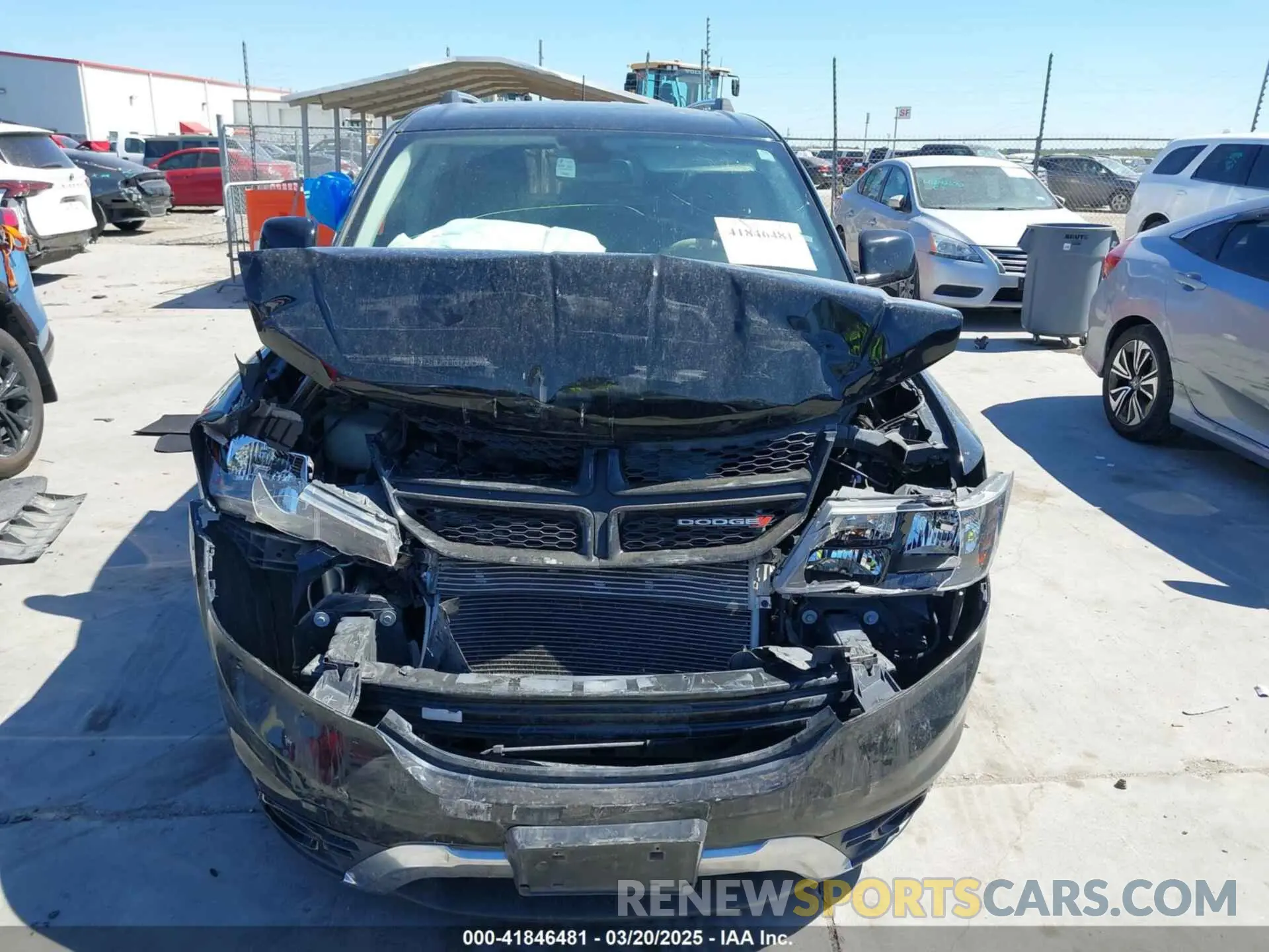 12 Photograph of a damaged car 3C4PDCGB3LT231591 DODGE JOURNEY 2020