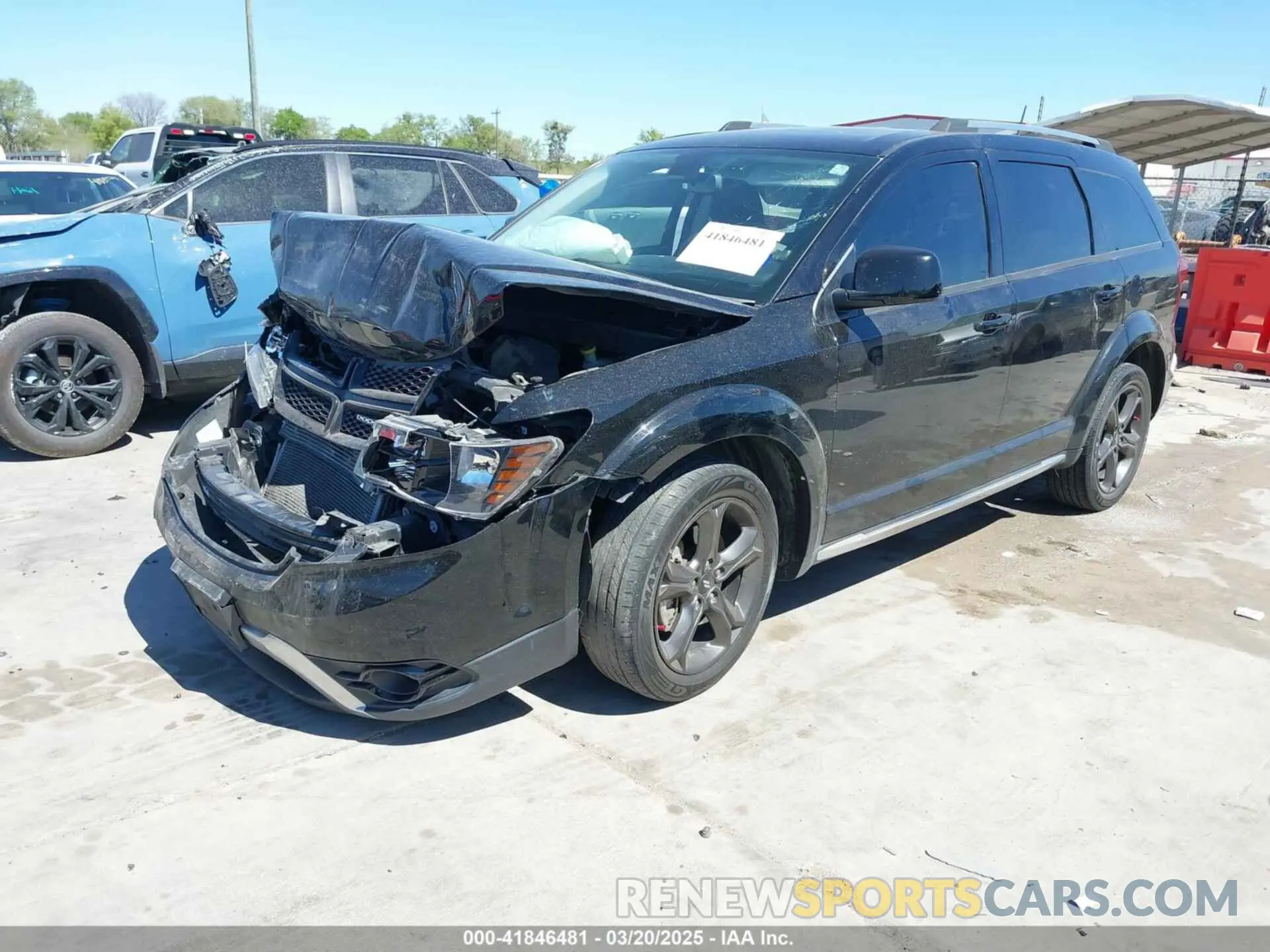 2 Photograph of a damaged car 3C4PDCGB3LT231591 DODGE JOURNEY 2020