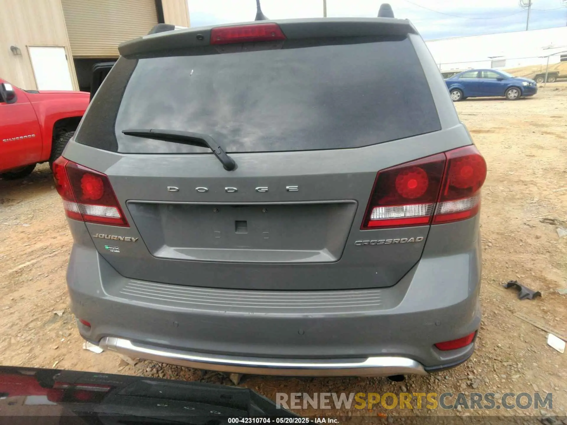 16 Photograph of a damaged car 3C4PDCGB3LT263523 DODGE JOURNEY 2020