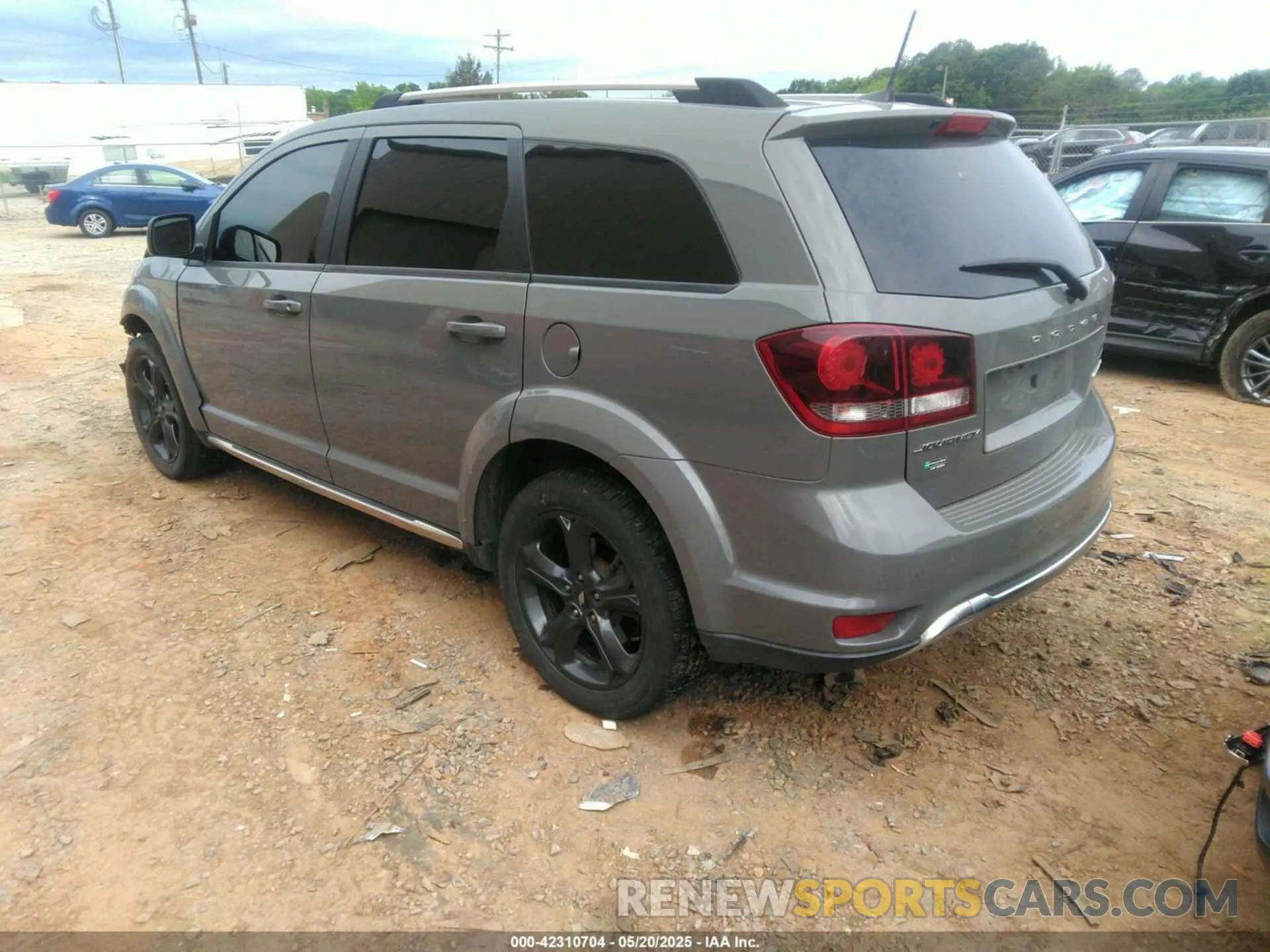 3 Photograph of a damaged car 3C4PDCGB3LT263523 DODGE JOURNEY 2020
