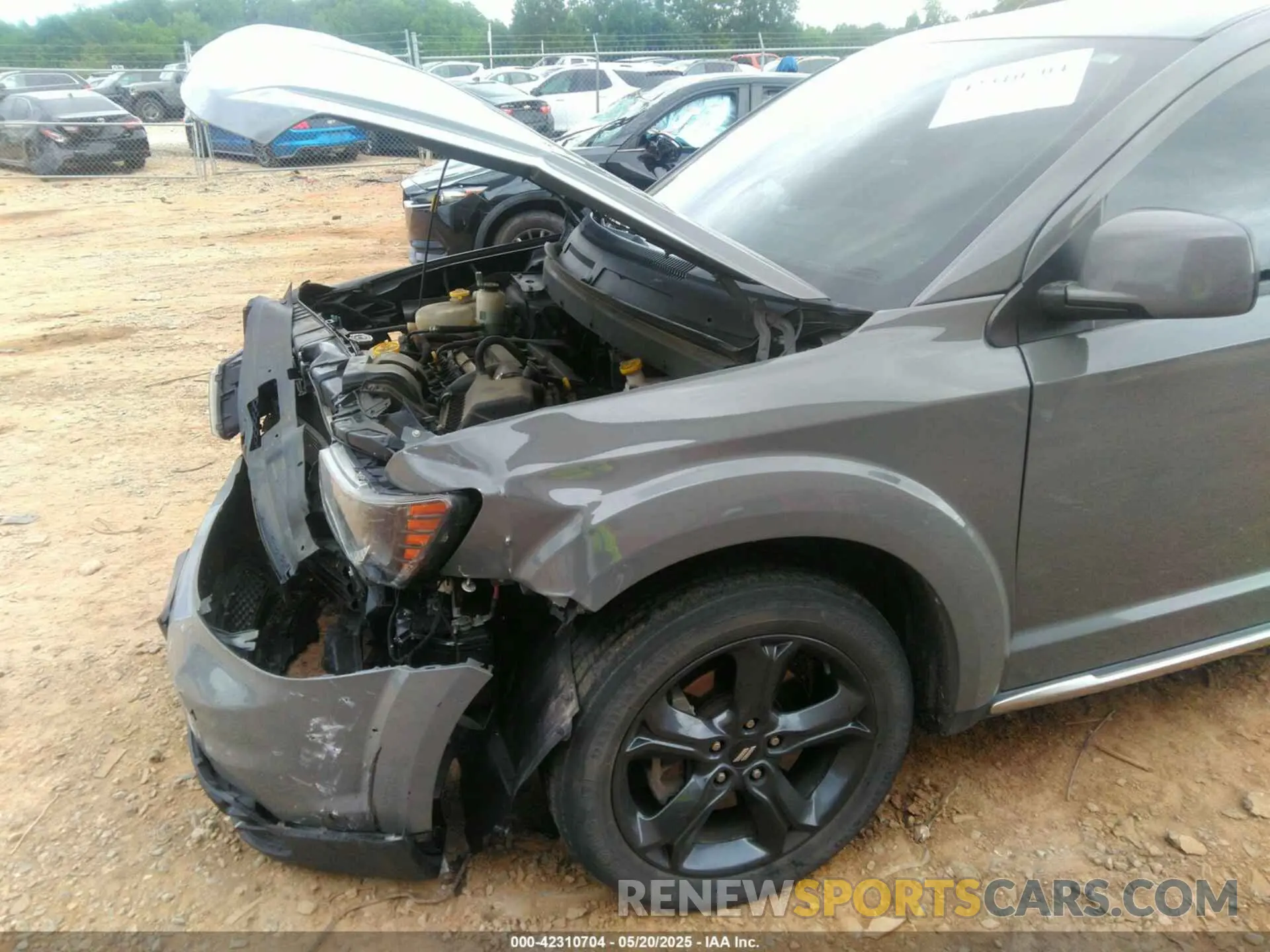 6 Photograph of a damaged car 3C4PDCGB3LT263523 DODGE JOURNEY 2020