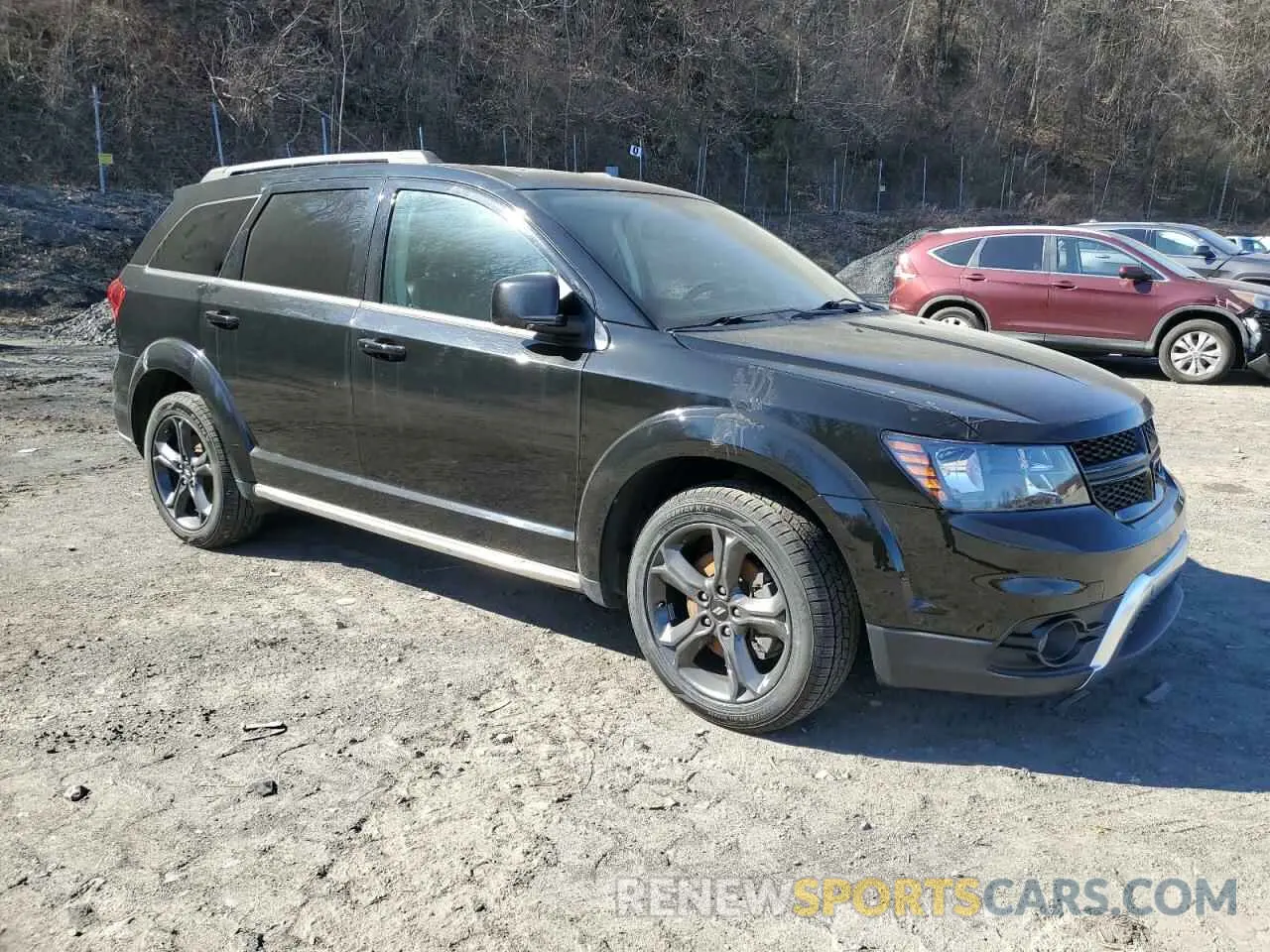 4 Photograph of a damaged car 3C4PDCGB3LT265689 DODGE JOURNEY 2020