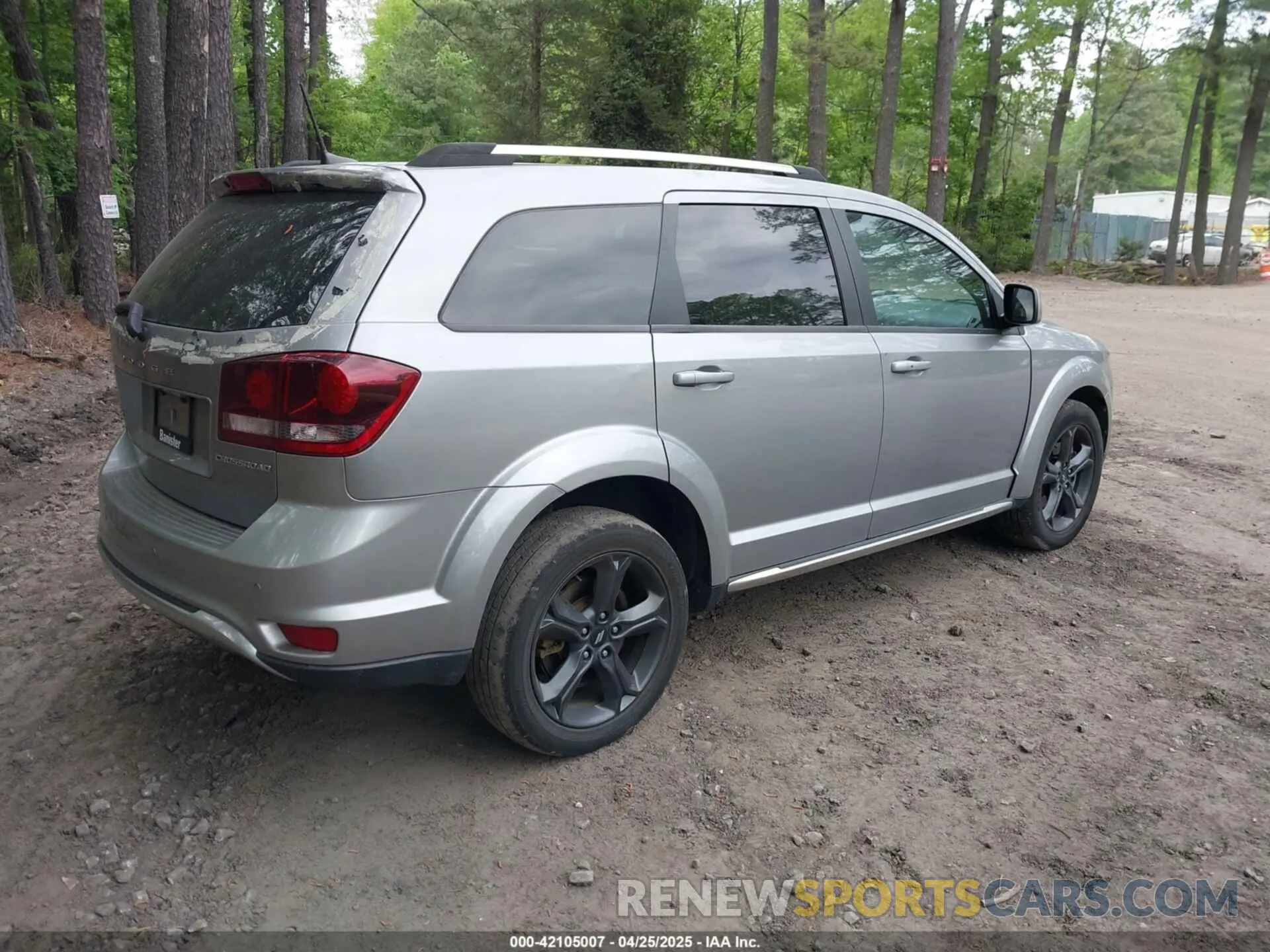4 Photograph of a damaged car 3C4PDCGB4LT201564 DODGE JOURNEY 2020