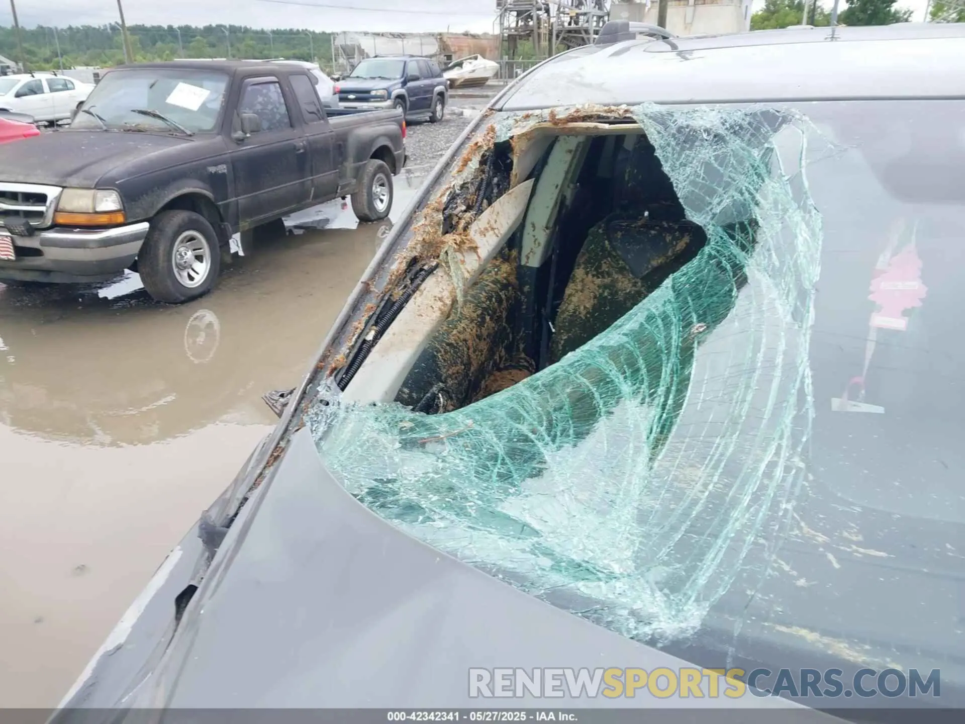 6 Photograph of a damaged car 3C4PDCGB4LT259416 DODGE JOURNEY 2020
