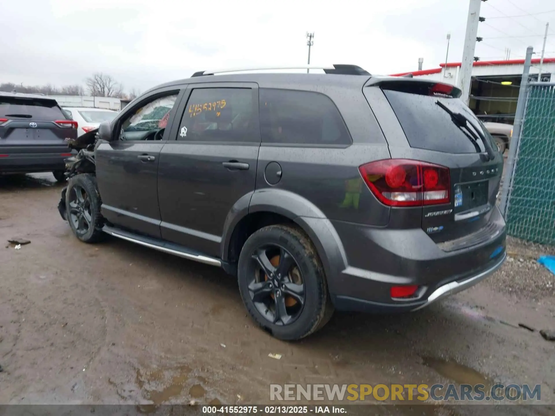 3 Photograph of a damaged car 3C4PDCGB4LT271100 DODGE JOURNEY 2020