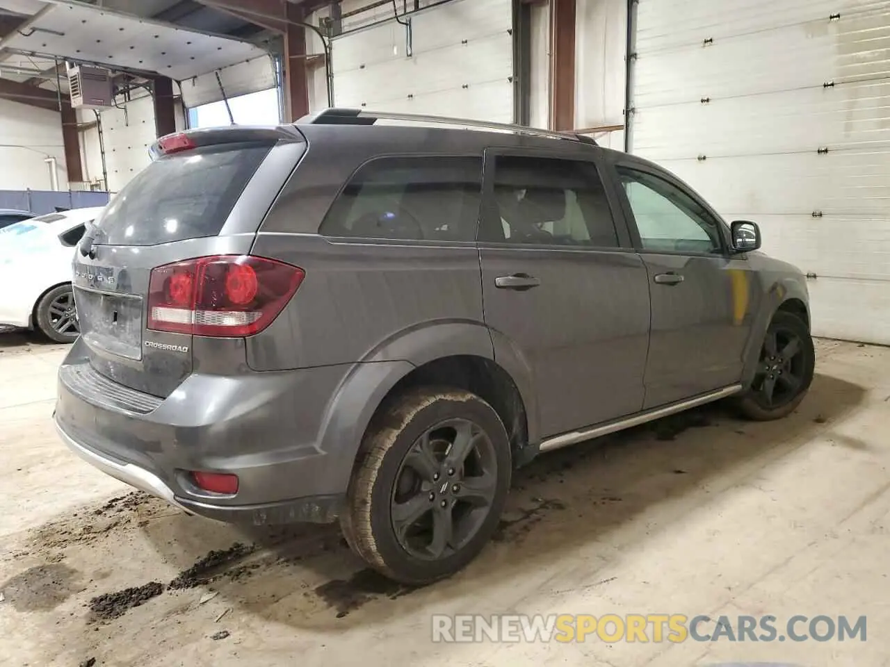 3 Photograph of a damaged car 3C4PDCGB5LT226019 DODGE JOURNEY 2020