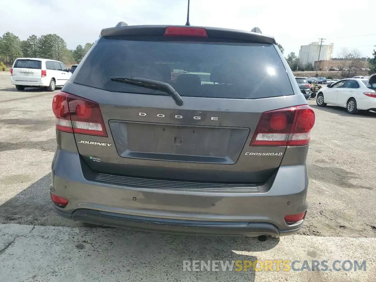 6 Photograph of a damaged car 3C4PDCGB6LT271129 DODGE JOURNEY 2020