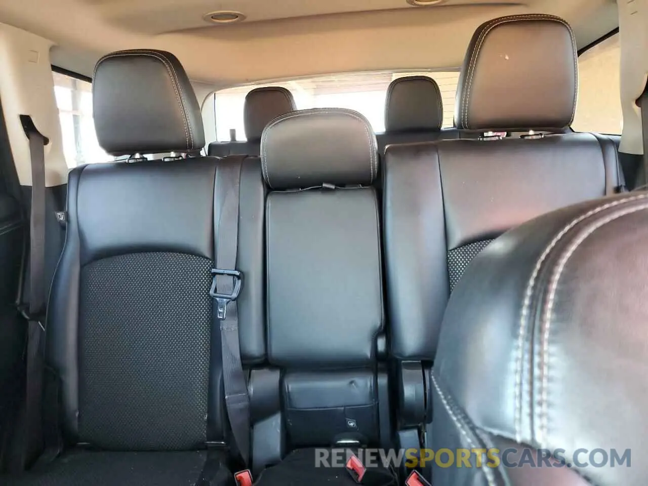 10 Photograph of a damaged car 3C4PDCGB7LT206516 DODGE JOURNEY 2020