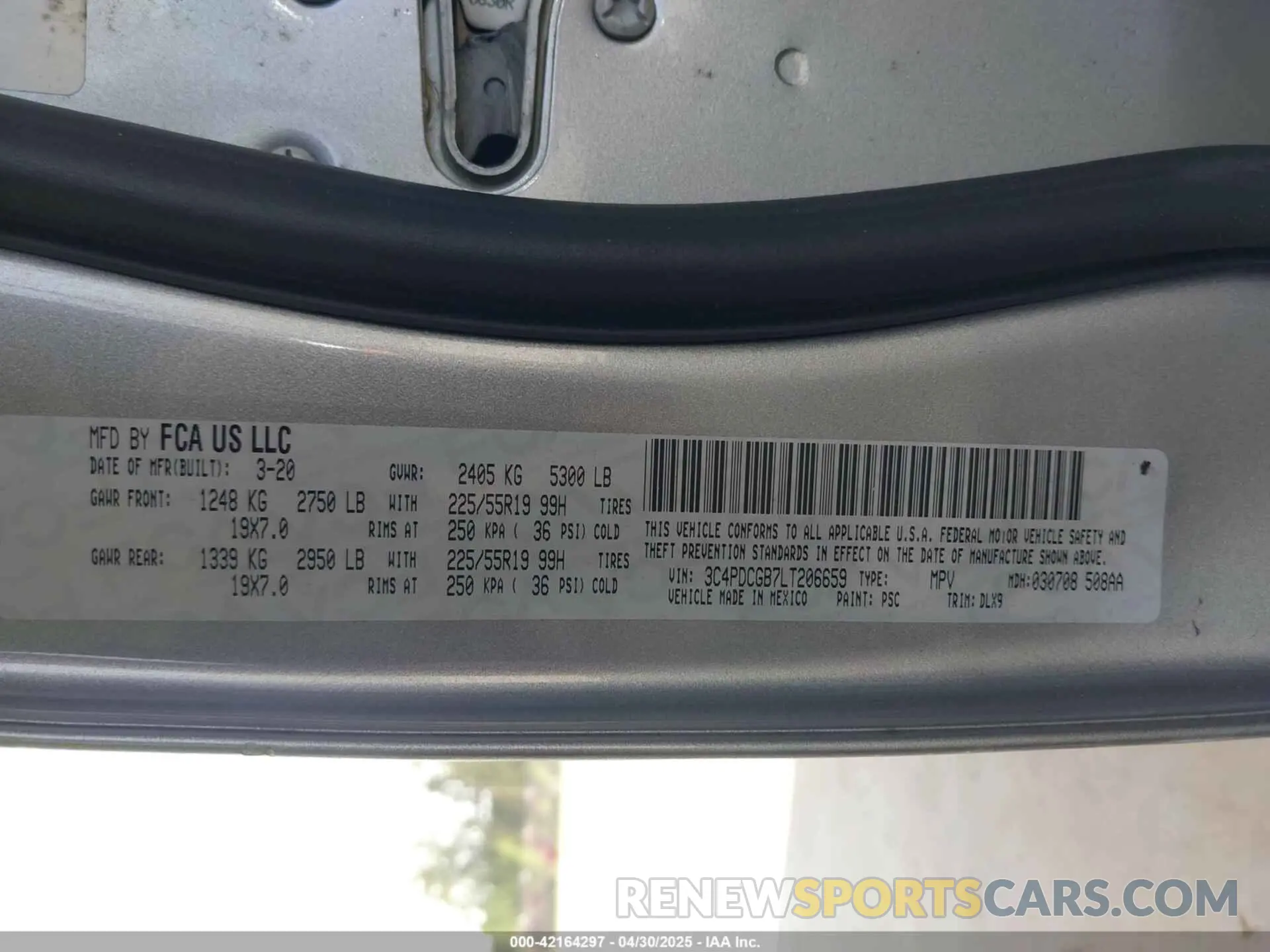 9 Photograph of a damaged car 3C4PDCGB7LT206659 DODGE JOURNEY 2020