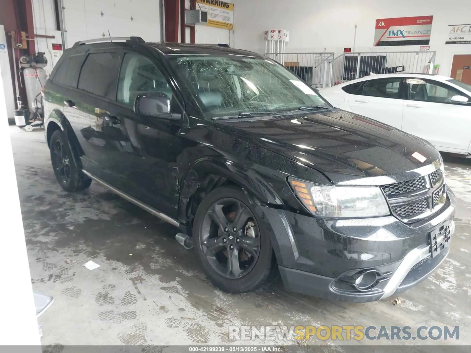 1 Photograph of a damaged car 3C4PDCGB7LT263363 DODGE JOURNEY 2020