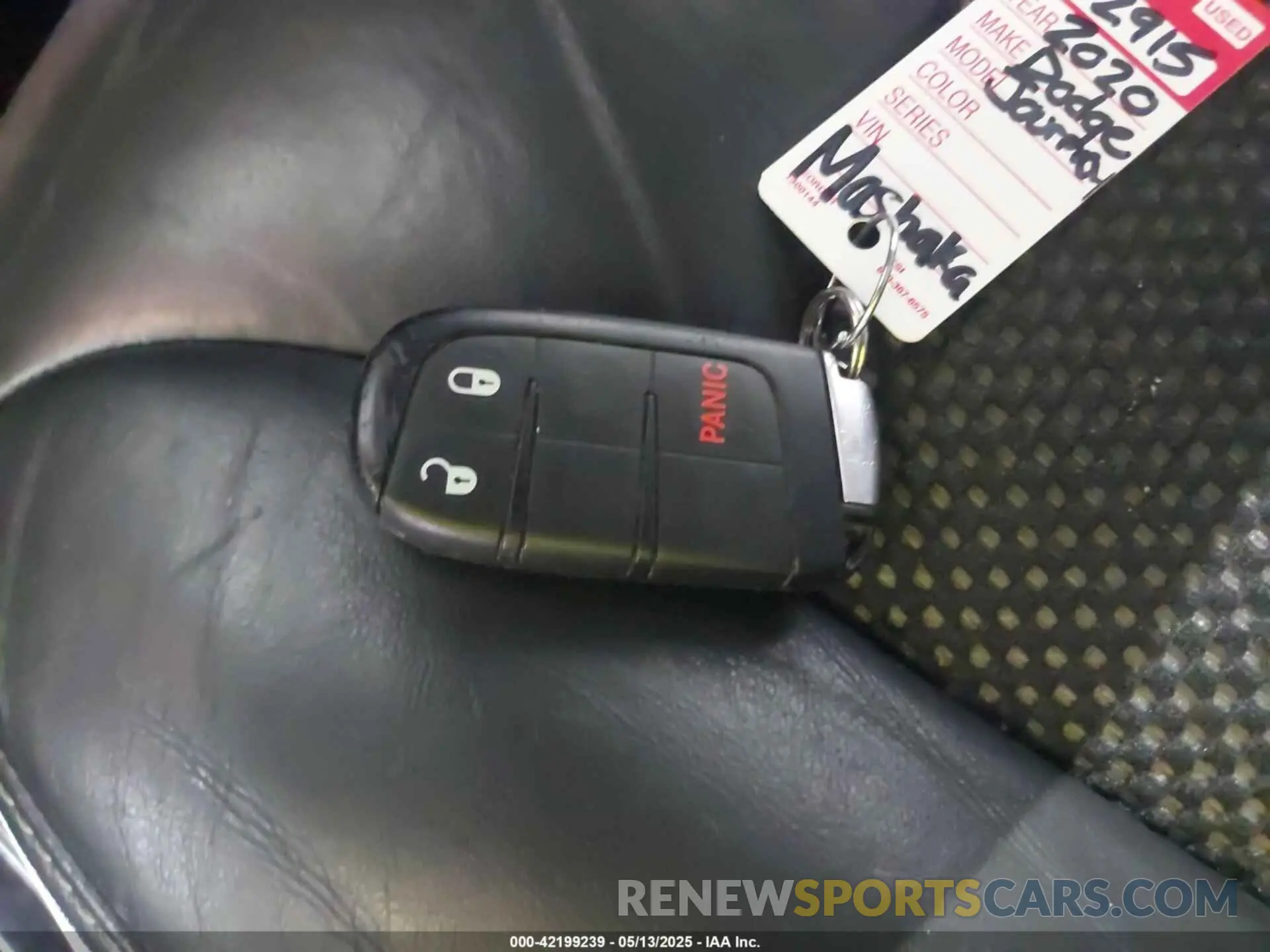 11 Photograph of a damaged car 3C4PDCGB7LT263363 DODGE JOURNEY 2020