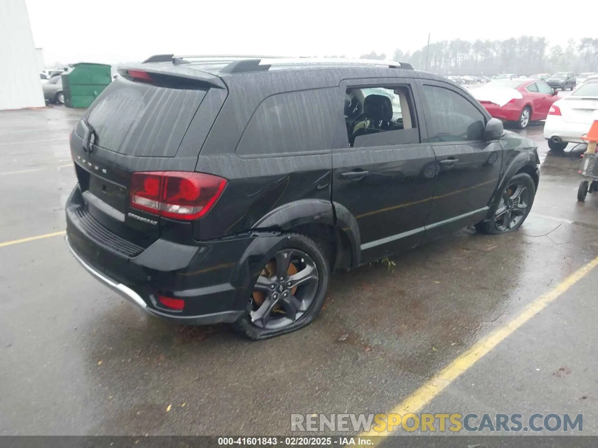 4 Photograph of a damaged car 3C4PDCGB9LT188083 DODGE JOURNEY 2020