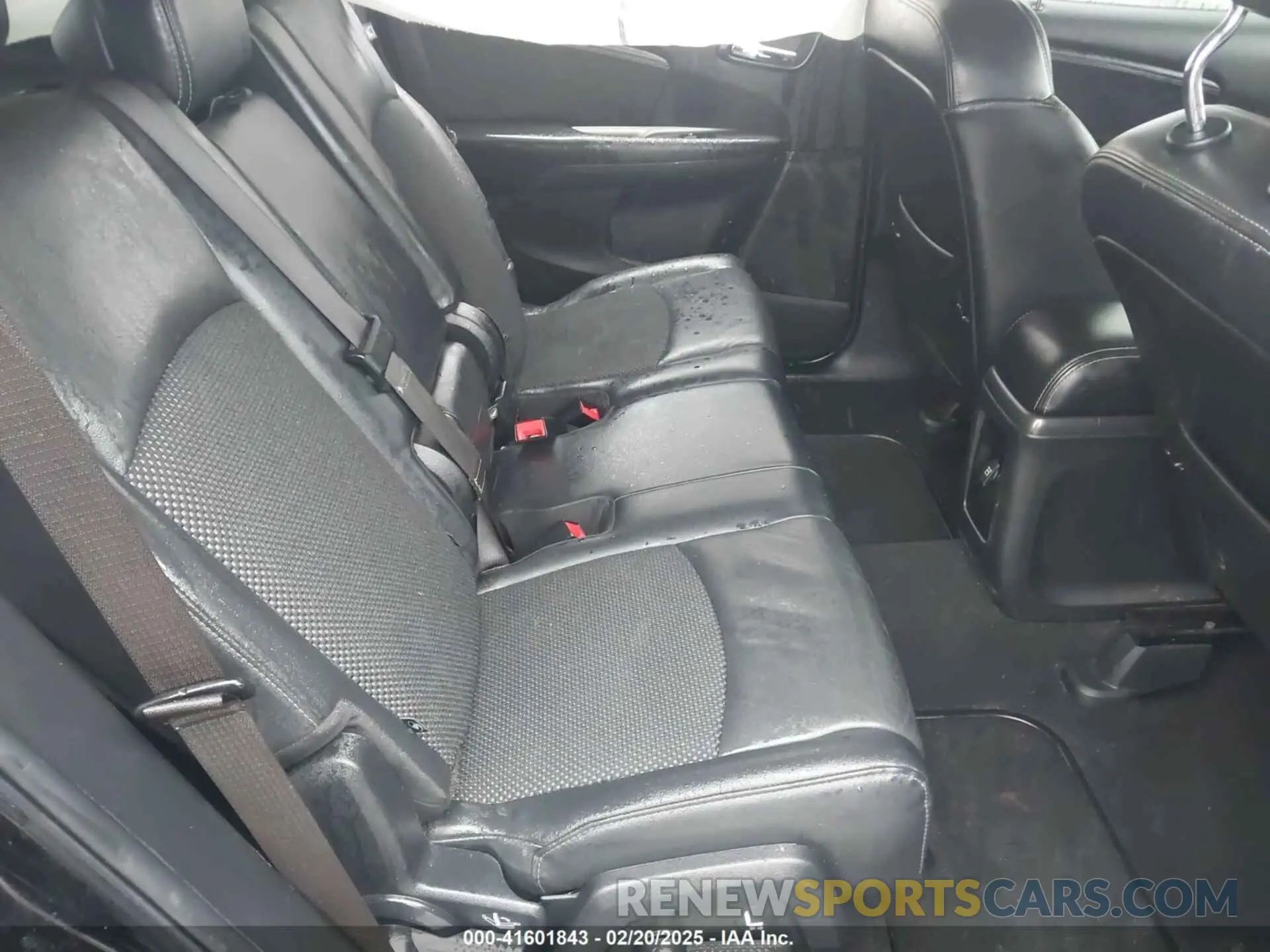 8 Photograph of a damaged car 3C4PDCGB9LT188083 DODGE JOURNEY 2020