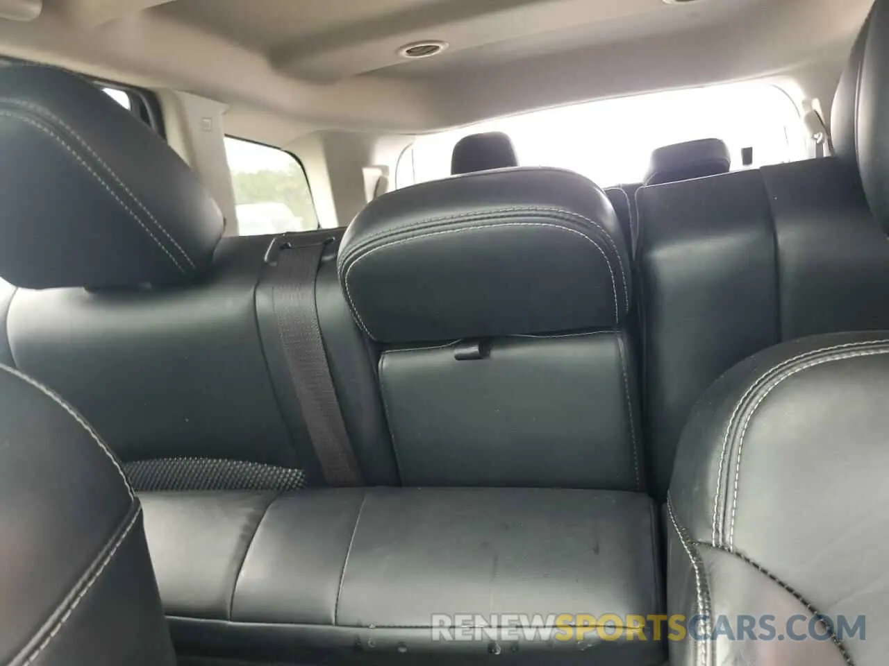 10 Photograph of a damaged car 3C4PDCGB9LT201138 DODGE JOURNEY 2020