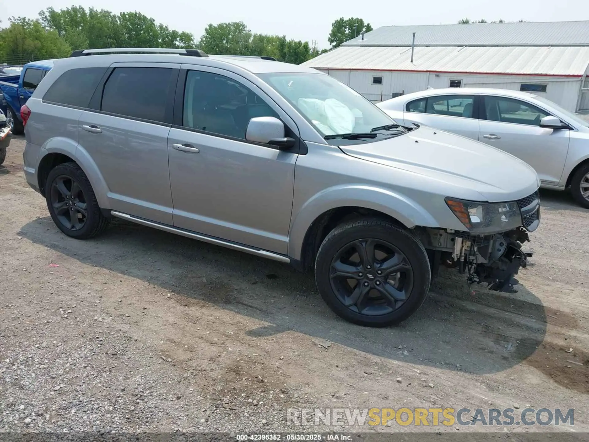 1 Photograph of a damaged car 3C4PDCGB9LT201432 DODGE JOURNEY 2020