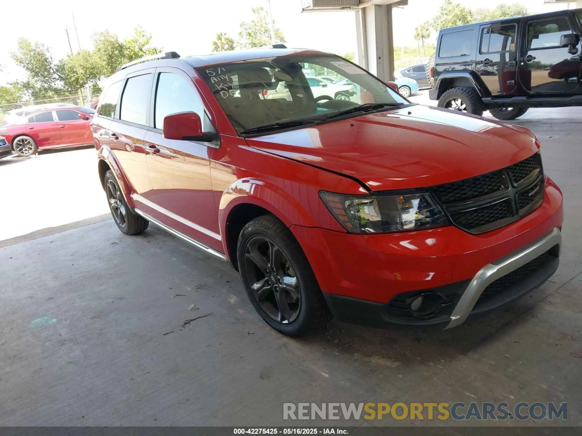 1 Photograph of a damaged car 3C4PDCGB9LT263770 DODGE JOURNEY 2020