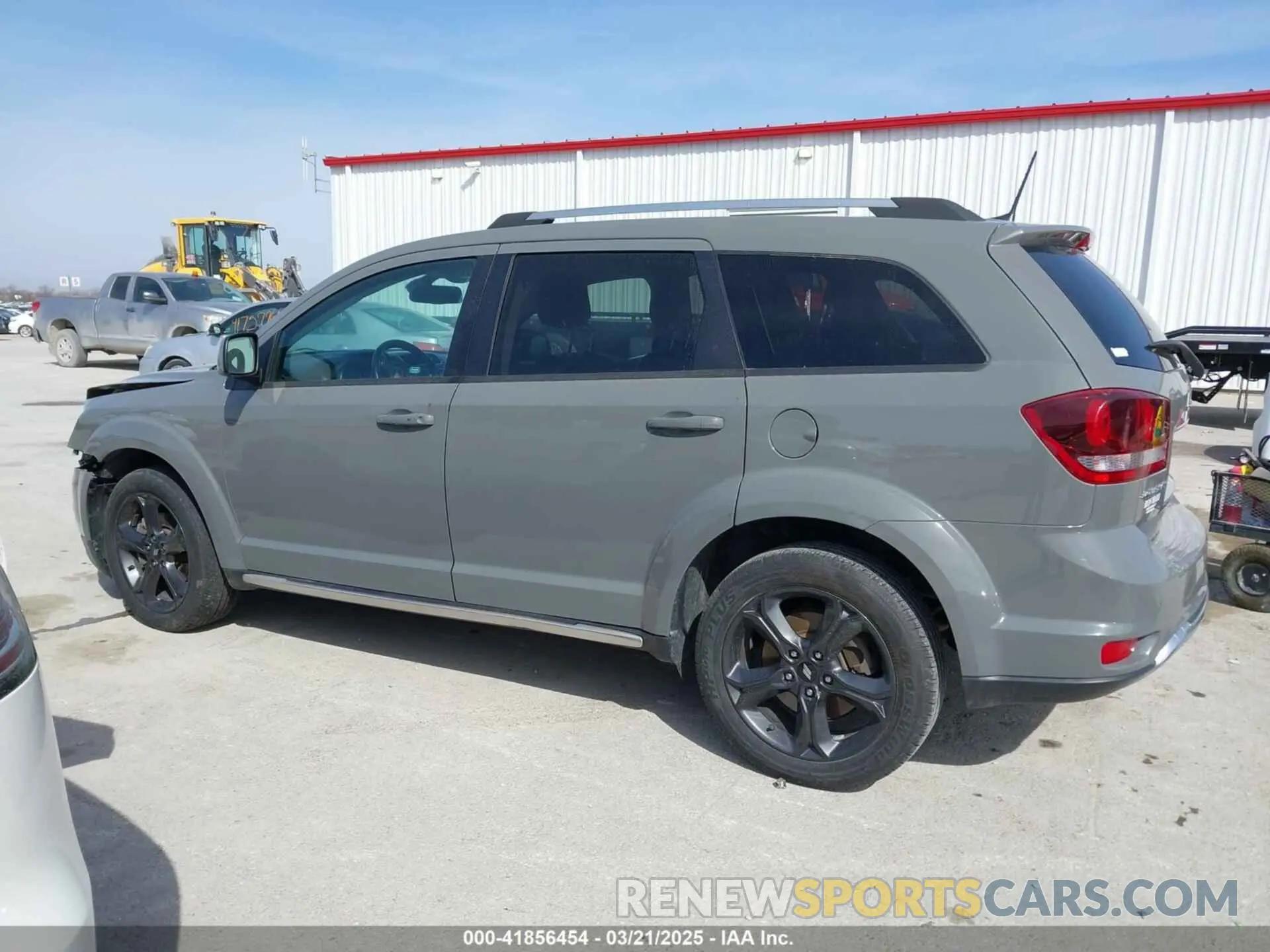 15 Photograph of a damaged car 3C4PDCGB9LT268385 DODGE JOURNEY 2020