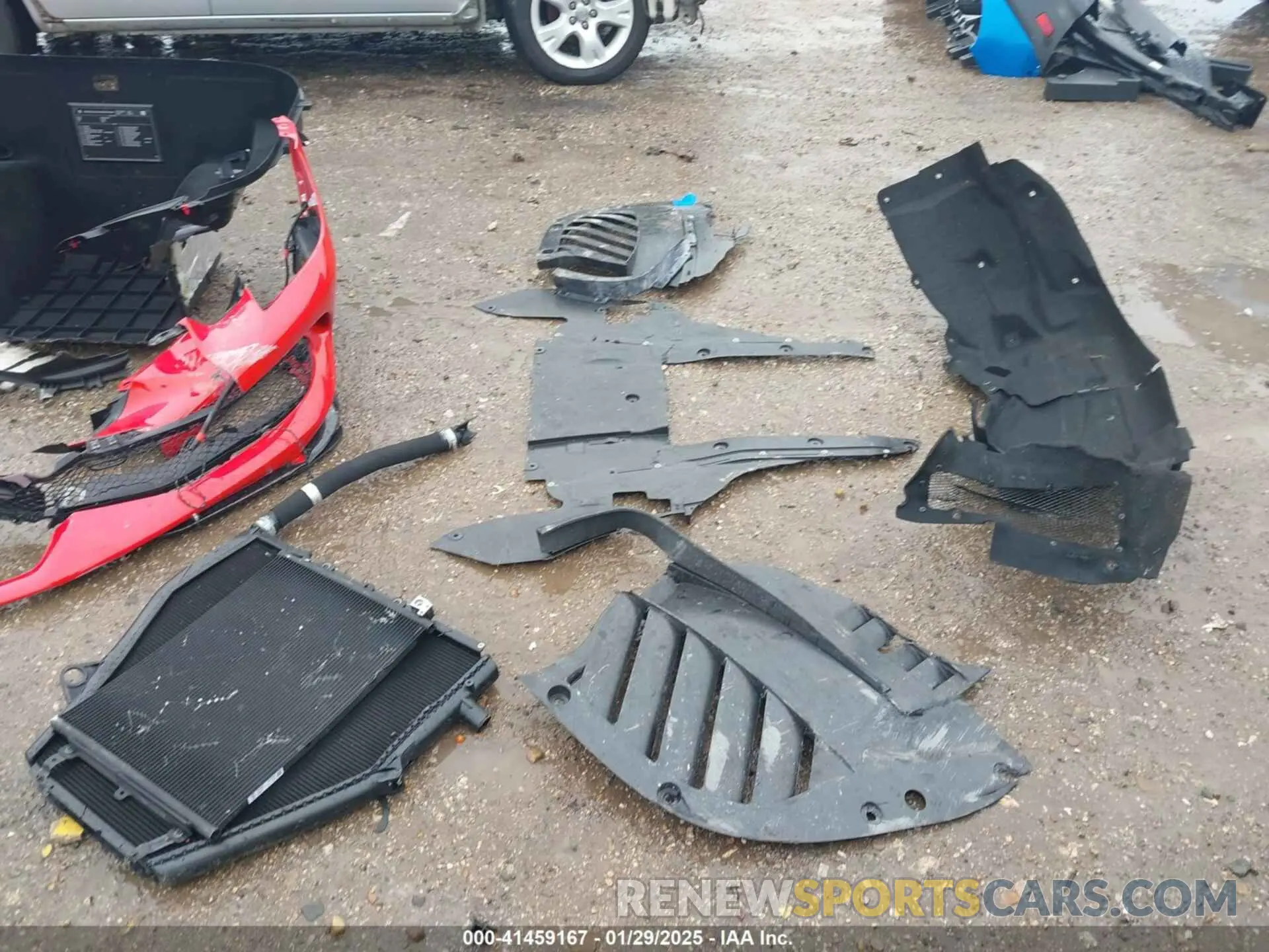 18 Photograph of a damaged car ZFF01SMA0R0306142 FERRARI 296 GTS 2024