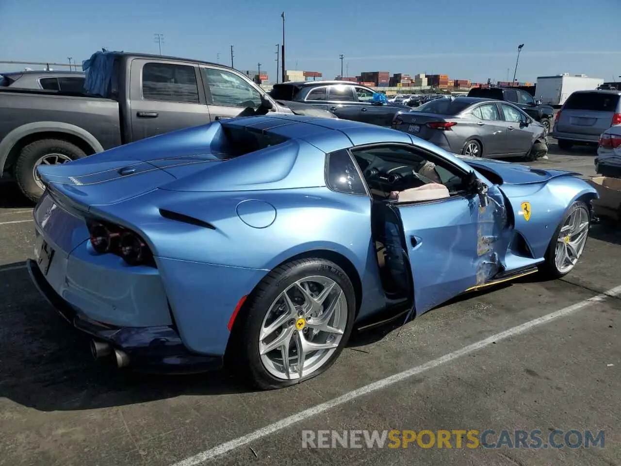 3 Photograph of a damaged car ZFF97CMA1M0265718 FERRARI 812 2021