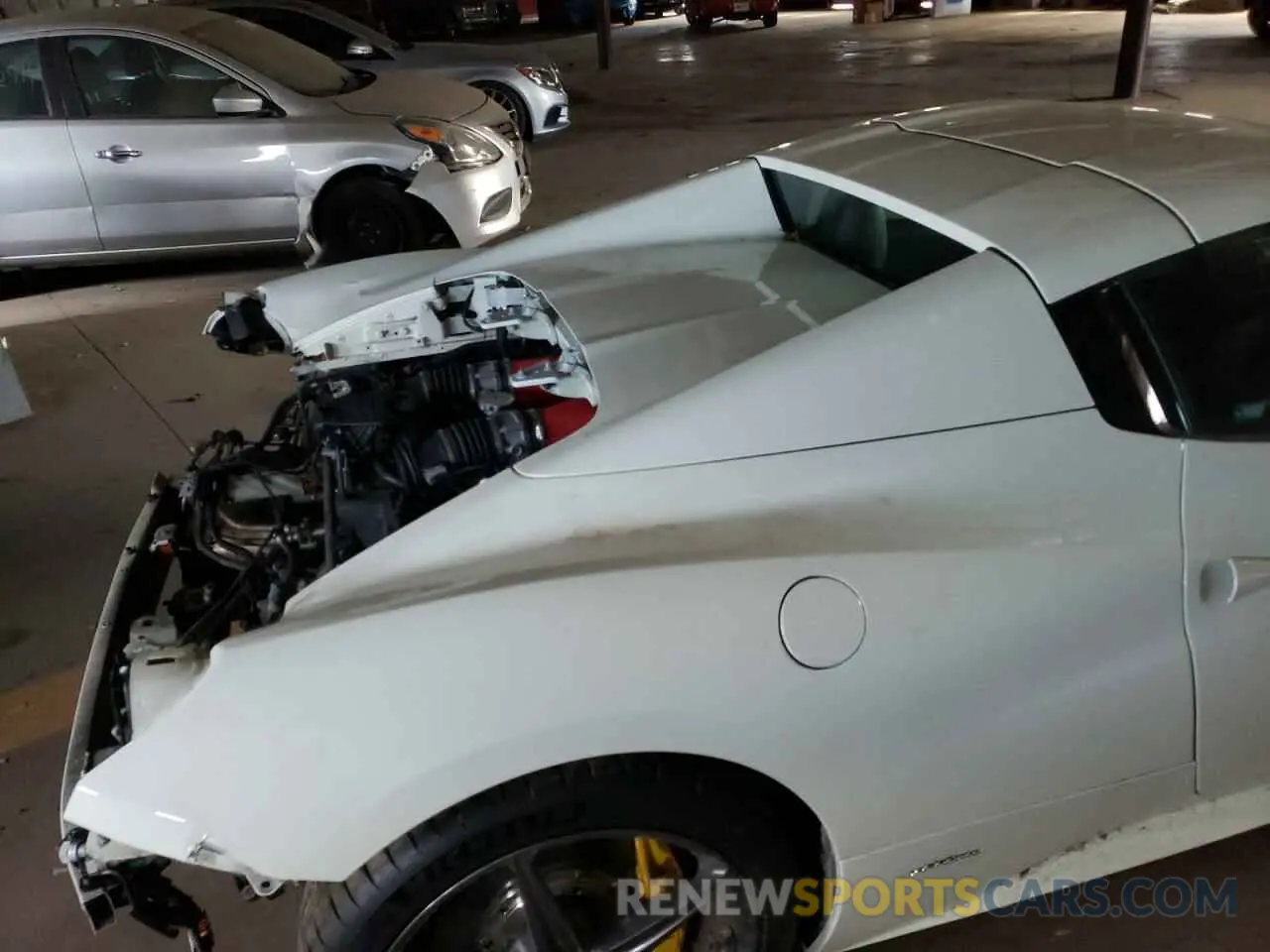 10 Photograph of a damaged car ZFF68NHA4D0192365 FERRARI ALL MODELS 2013