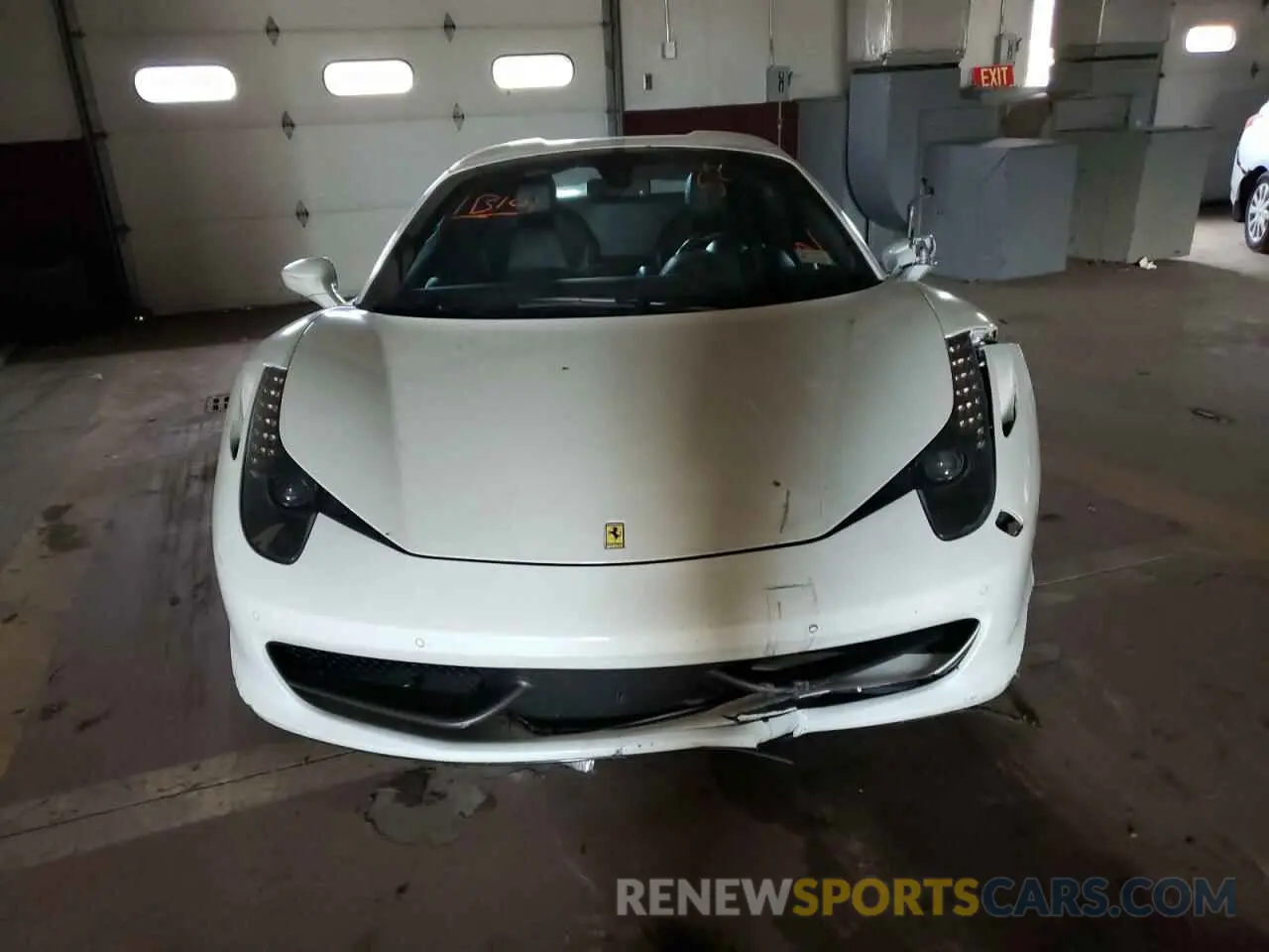 5 Photograph of a damaged car ZFF68NHA4D0192365 FERRARI ALL MODELS 2013