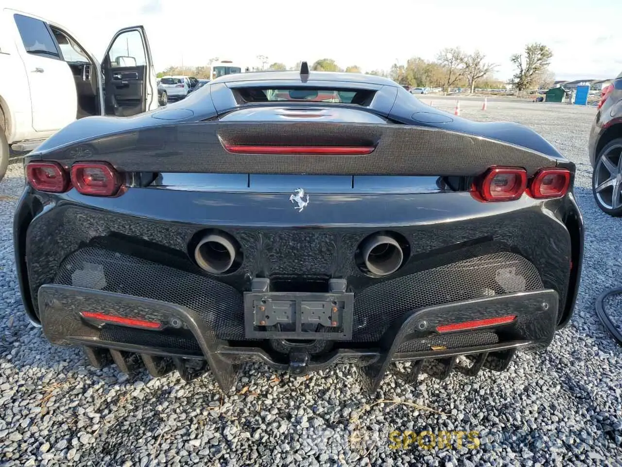 6 Photograph of a damaged car ZFF95NLA6N0276511 FERRARI ALL MODELS 2022