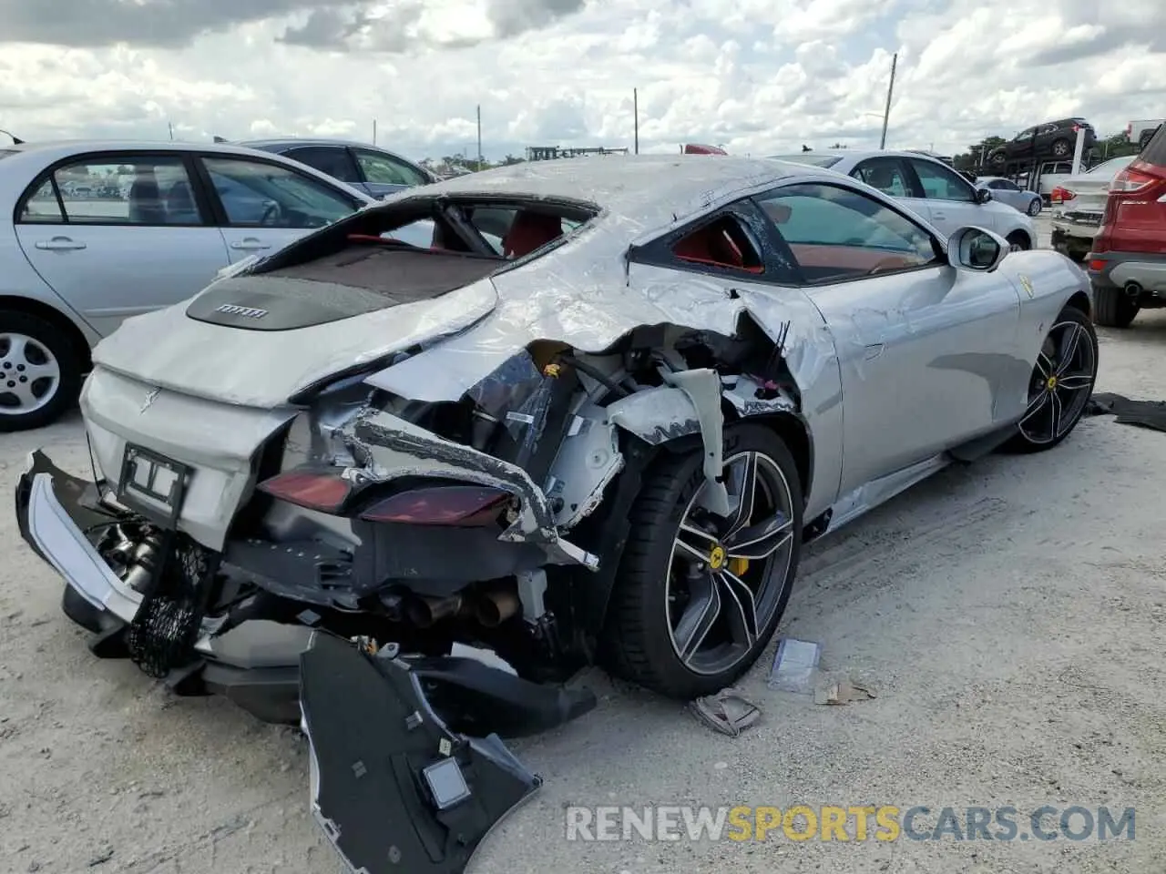 3 Photograph of a damaged car ZFF98RNA1N0279070 FERRARI ALL MODELS 2022