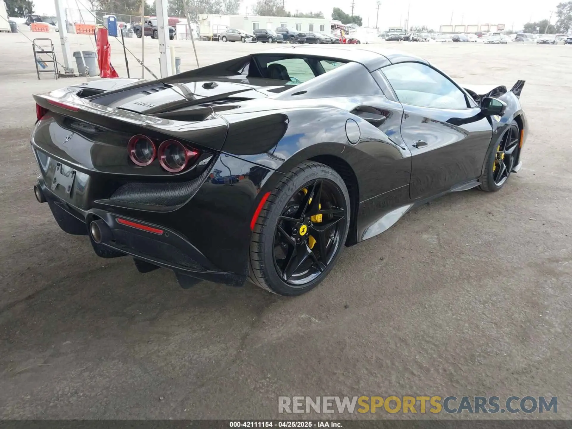 4 Photograph of a damaged car ZFF93LMA4N0277116 FERRARI F8 SPIDER 2022