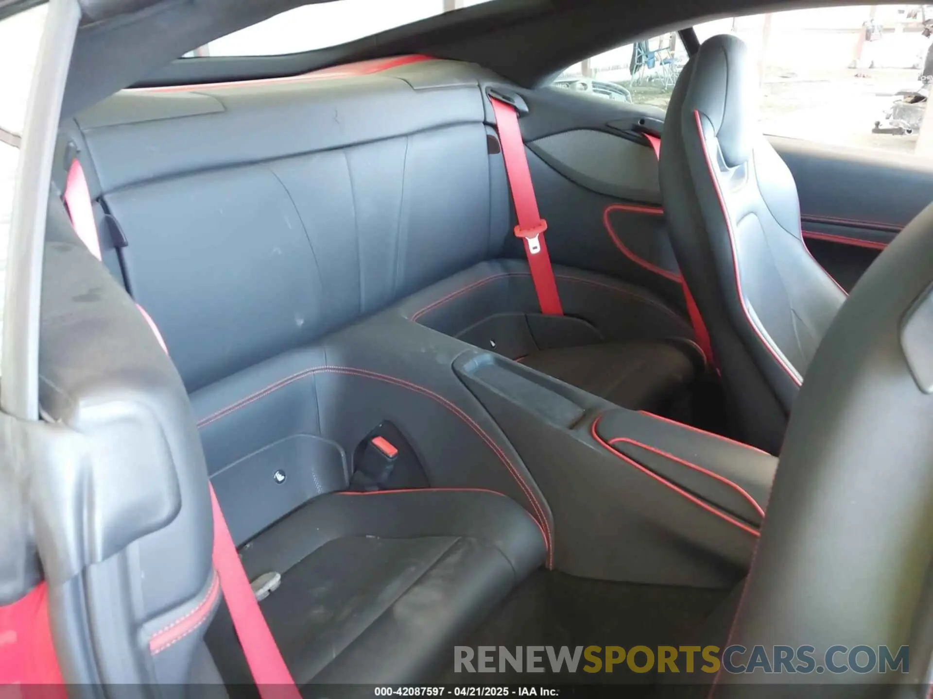 8 Photograph of a damaged car ZFF02RPA6P0299535 FERRARI PORTOFINO M 2023