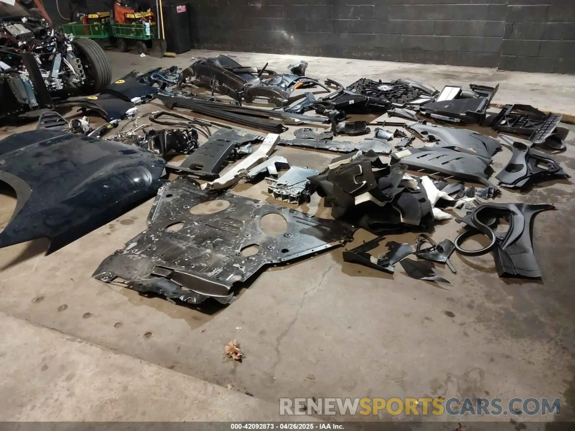 19 Photograph of a damaged car ZSG06VTA0R0305013 FERRARI PUROSANGUE 2024