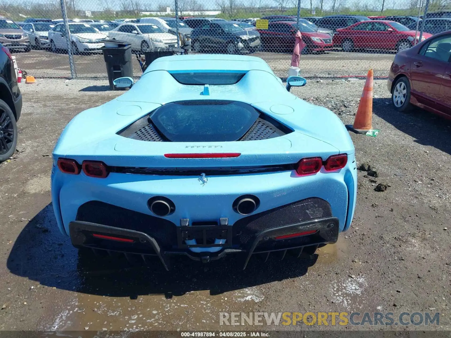 16 Photograph of a damaged car ZFF96NMA1R0310002 FERRARI SF90 SPIDER 2024