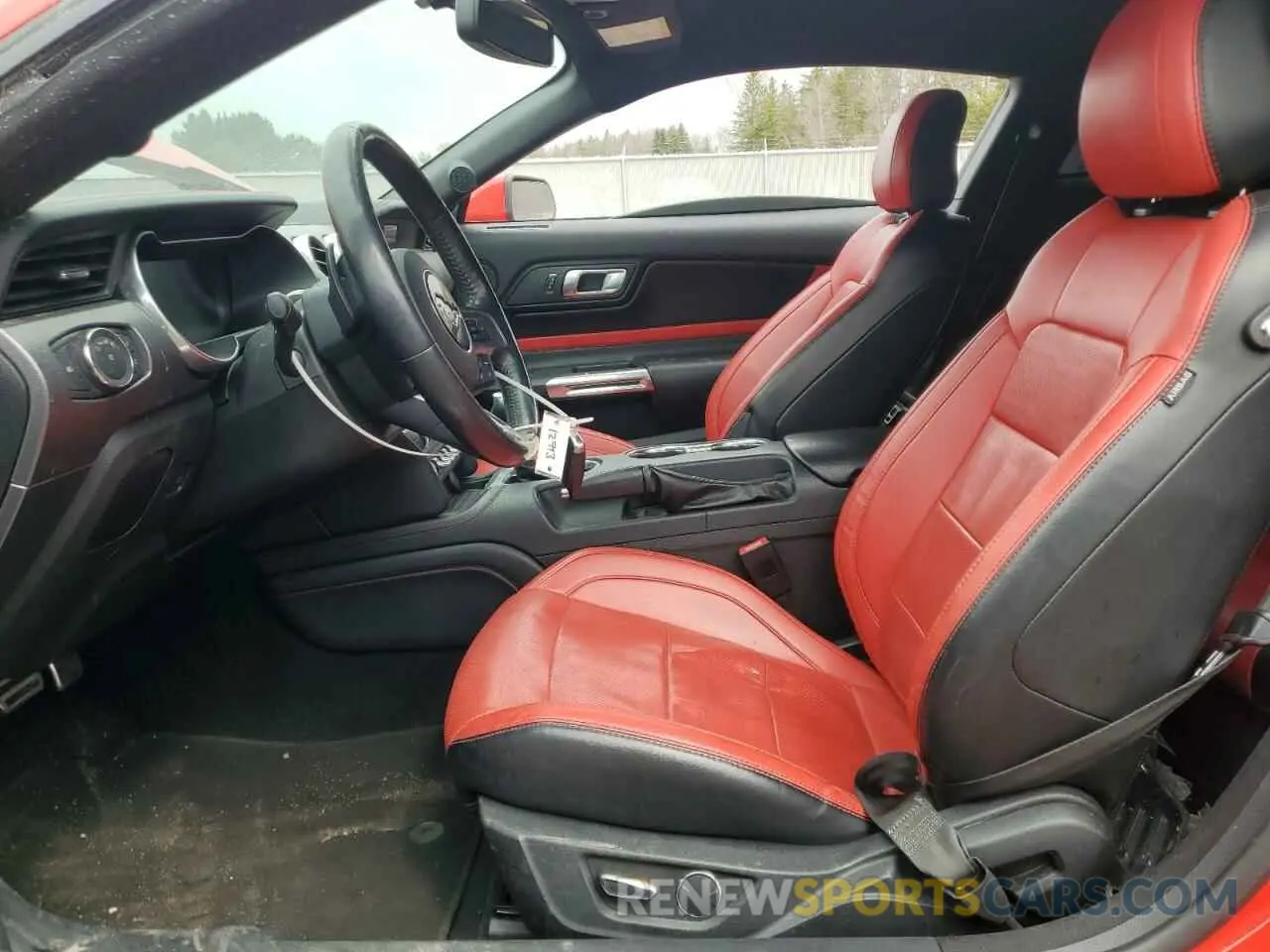 7 Photograph of a damaged car 1FA6P8TH0K5160008 FORD ALL Models 2019