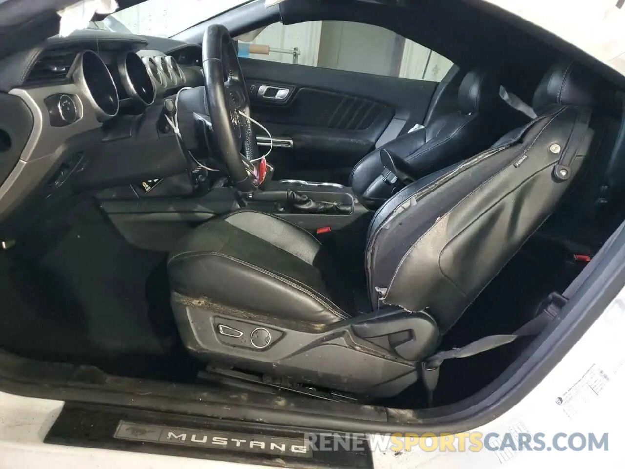7 Photograph of a damaged car 1FA6P8TH1K5151821 FORD ALL Models 2019