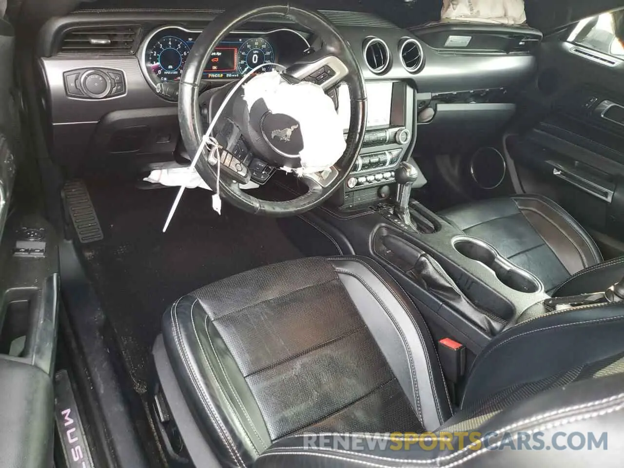 8 Photograph of a damaged car 1FA6P8TH2K5195780 FORD ALL Models 2019